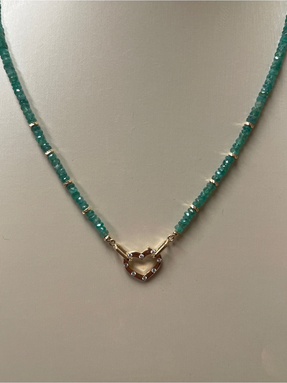 NWOT 14kt Yellow Gold & Diamond Heart Pendant Emerald Bead Necklace